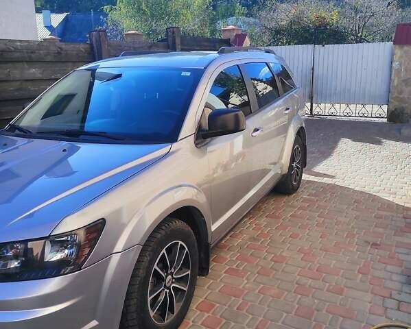 Сірий Додж Джорні, об'ємом двигуна 2.36 л та пробігом 54 тис. км за 14500 $, фото 8 на Automoto.ua