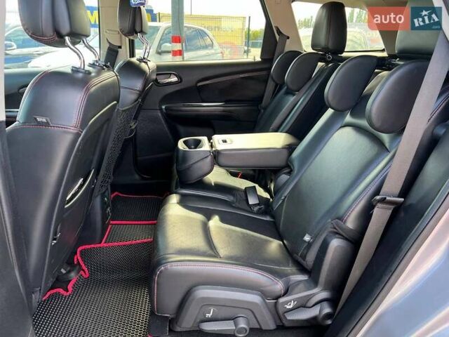 Серый Додж Джорни, объемом двигателя 3.6 л и пробегом 81 тыс. км за 14799 $, фото 18 на Automoto.ua