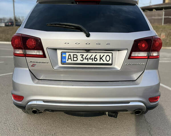 Серый Додж Джорни, объемом двигателя 3.6 л и пробегом 180 тыс. км за 14300 $, фото 7 на Automoto.ua