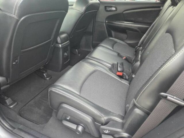 Серый Додж Джорни, объемом двигателя 3.6 л и пробегом 35 тыс. км за 3600 $, фото 11 на Automoto.ua