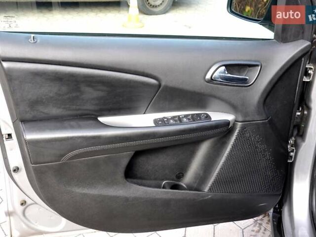 Додж Джорни 2018 в Львове на Automoto.ua Серый Додж Джорни, объемом двигателя 2.36 л и пробегом 176 тыс. км за 8999 $, фото 16 на Automoto.ua