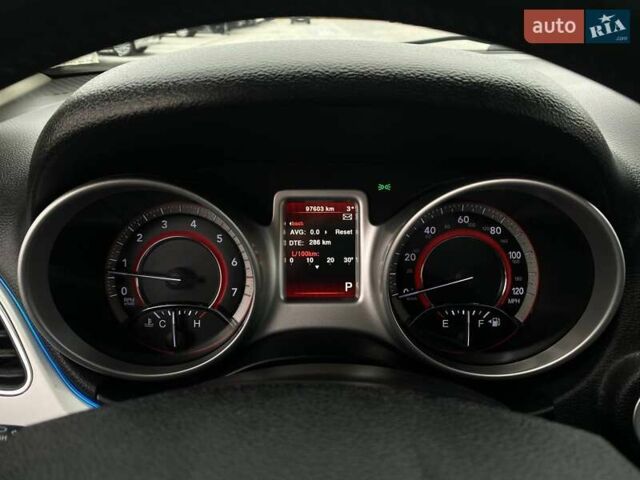 Серый Додж Джорни, объемом двигателя 2.36 л и пробегом 97 тыс. км за 11490 $, фото 32 на Automoto.ua
