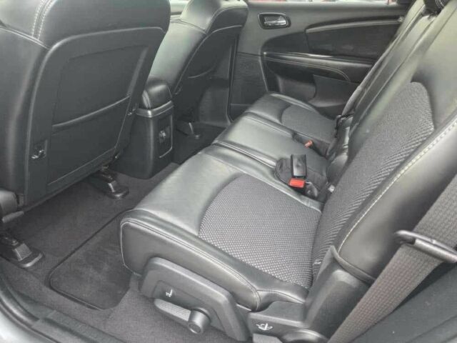 Серый Додж Джорни, объемом двигателя 3.6 л и пробегом 35 тыс. км за 3600 $, фото 12 на Automoto.ua