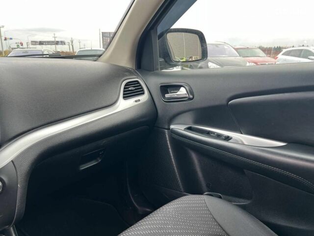 Серый Додж Джорни, объемом двигателя 2.4 л и пробегом 58 тыс. км за 13490 $, фото 29 на Automoto.ua