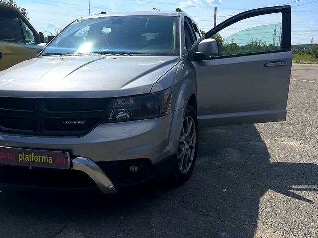 Серый Додж Джорни, объемом двигателя 3.6 л и пробегом 142 тыс. км за 13200 $, фото 3 на Automoto.ua