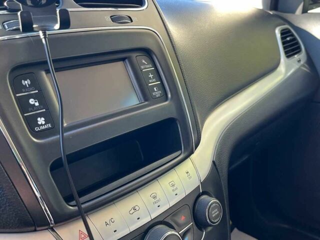 Серый Додж Джорни, объемом двигателя 2.4 л и пробегом 123 тыс. км за 13150 $, фото 11 на Automoto.ua