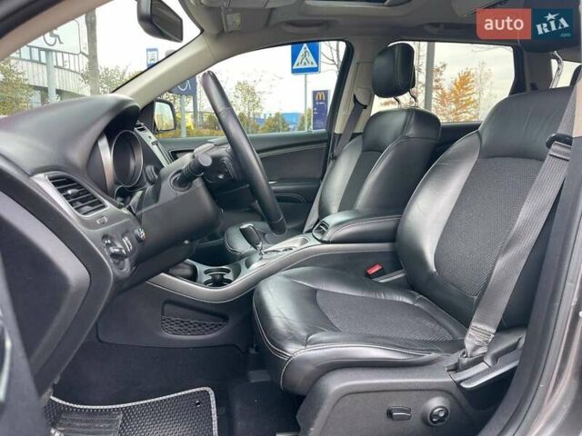 Серый Додж Джорни, объемом двигателя 3.61 л и пробегом 98 тыс. км за 17990 $, фото 8 на Automoto.ua