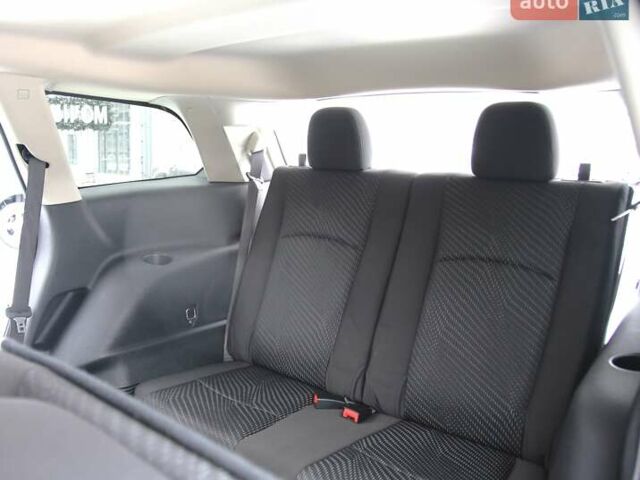 Серый Додж Джорни, объемом двигателя 2.36 л и пробегом 157 тыс. км за 13900 $, фото 8 на Automoto.ua