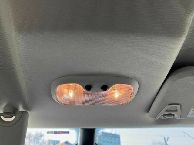 Серый Додж Джорни, объемом двигателя 2.4 л и пробегом 123 тыс. км за 13150 $, фото 14 на Automoto.ua