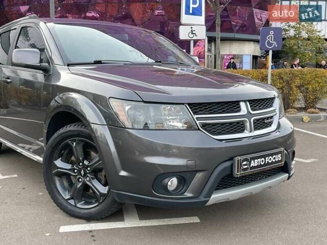 Серый Додж Джорни, объемом двигателя 3.61 л и пробегом 98 тыс. км за 17990 $, фото 1 на Automoto.ua