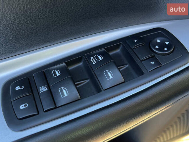 Серый Додж Джорни, объемом двигателя 2.36 л и пробегом 123 тыс. км за 13150 $, фото 20 на Automoto.ua