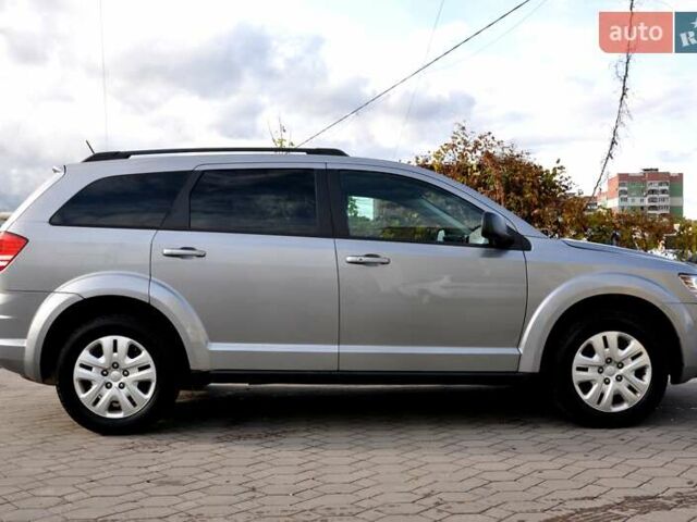 Додж Джорни 2018 в Львове на Automoto.ua Серый Додж Джорни, объемом двигателя 2.36 л и пробегом 176 тыс. км за 8999 $, фото 7 на Automoto.ua