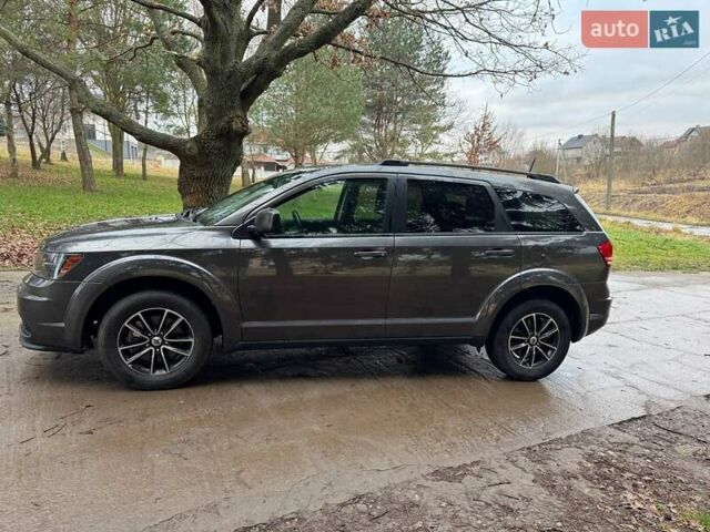 Серый Додж Джорни, объемом двигателя 2.4 л и пробегом 175 тыс. км за 10700 $, фото 12 на Automoto.ua