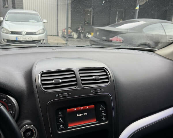 Серый Додж Джорни, объемом двигателя 2.4 л и пробегом 177 тыс. км за 12999 $, фото 17 на Automoto.ua