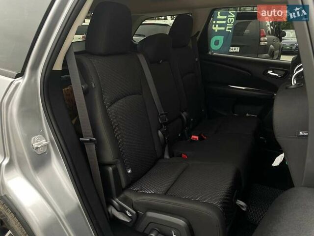 Серый Додж Джорни, объемом двигателя 2.36 л и пробегом 97 тыс. км за 11490 $, фото 24 на Automoto.ua
