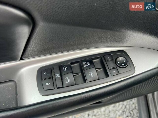 Сірий Додж Джорні, об'ємом двигуна 2.4 л та пробігом 58 тис. км за 13390 $, фото 15 на Automoto.ua