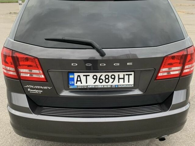 Серый Додж Джорни, объемом двигателя 2.4 л и пробегом 105 тыс. км за 13500 $, фото 3 на Automoto.ua