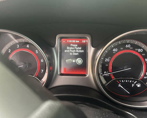 Серый Додж Джорни, объемом двигателя 3.6 л и пробегом 110 тыс. км за 12200 $, фото 7 на Automoto.ua