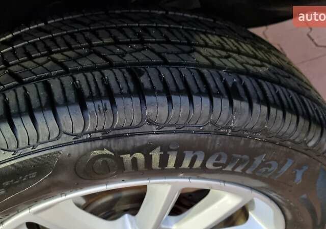 Серый Додж Джорни, объемом двигателя 2.4 л и пробегом 176 тыс. км за 11800 $, фото 17 на Automoto.ua