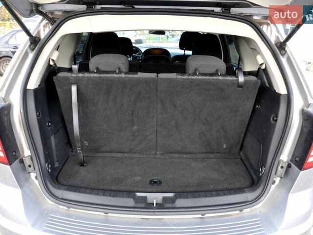 Додж Джорни 2018 в Львове на Automoto.ua Серый Додж Джорни, объемом двигателя 2.36 л и пробегом 176 тыс. км за 8999 $, фото 24 на Automoto.ua