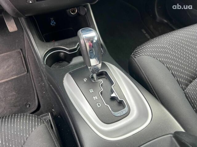 Серый Додж Джорни, объемом двигателя 2.4 л и пробегом 58 тыс. км за 13490 $, фото 28 на Automoto.ua