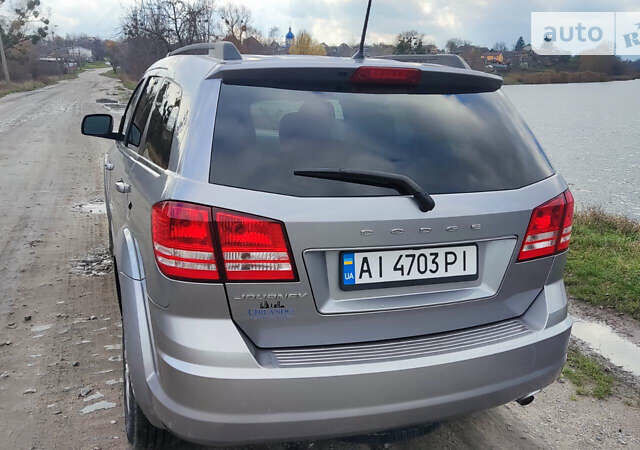 Серый Додж Джорни, объемом двигателя 2.36 л и пробегом 53 тыс. км за 13500 $, фото 12 на Automoto.ua