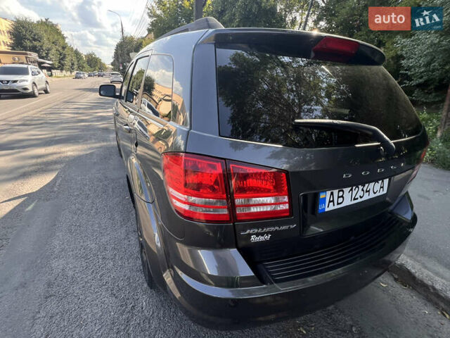 Серый Додж Джорни, объемом двигателя 2.36 л и пробегом 82 тыс. км за 12000 $, фото 10 на Automoto.ua