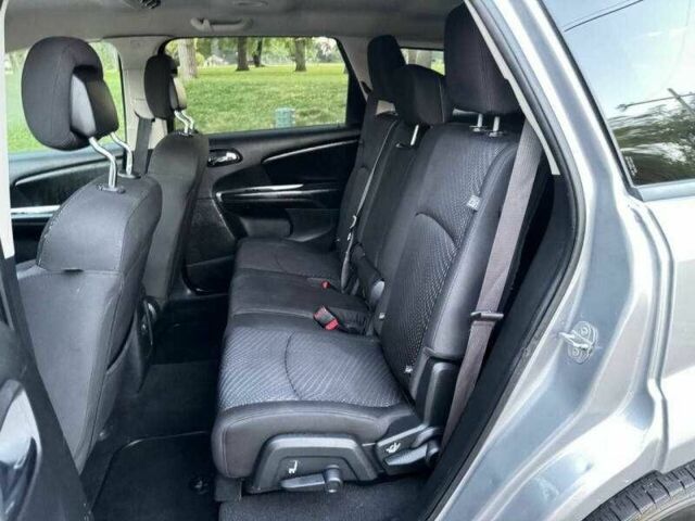 Серый Додж Джорни, объемом двигателя 3.6 л и пробегом 75 тыс. км за 2400 $, фото 14 на Automoto.ua