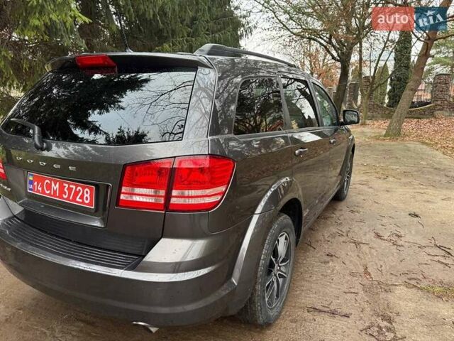 Серый Додж Джорни, объемом двигателя 2.4 л и пробегом 175 тыс. км за 10700 $, фото 8 на Automoto.ua