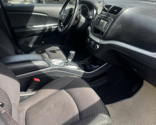 Серый Додж Джорни, объемом двигателя 2.36 л и пробегом 109 тыс. км за 11199 $, фото 7 на Automoto.ua