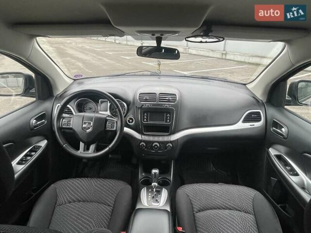 Серый Додж Джорни, объемом двигателя 2.36 л и пробегом 105 тыс. км за 12999 $, фото 13 на Automoto.ua