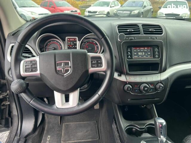 Серый Додж Джорни, объемом двигателя 2.4 л и пробегом 58 тыс. км за 13490 $, фото 21 на Automoto.ua
