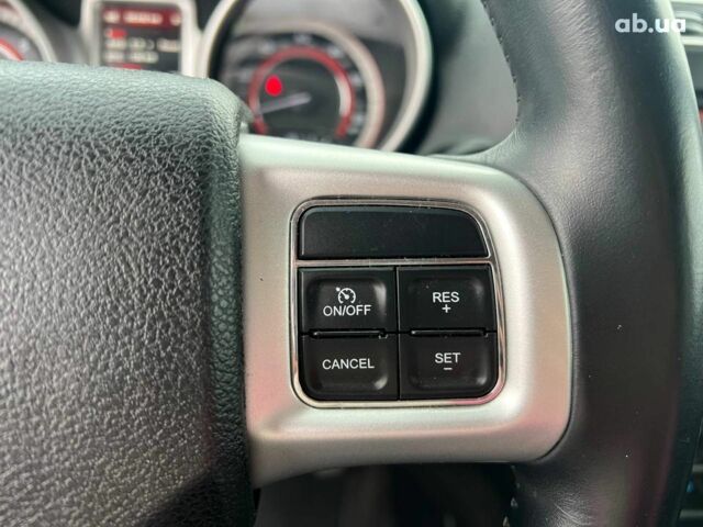 Серый Додж Джорни, объемом двигателя 2.4 л и пробегом 58 тыс. км за 13490 $, фото 22 на Automoto.ua