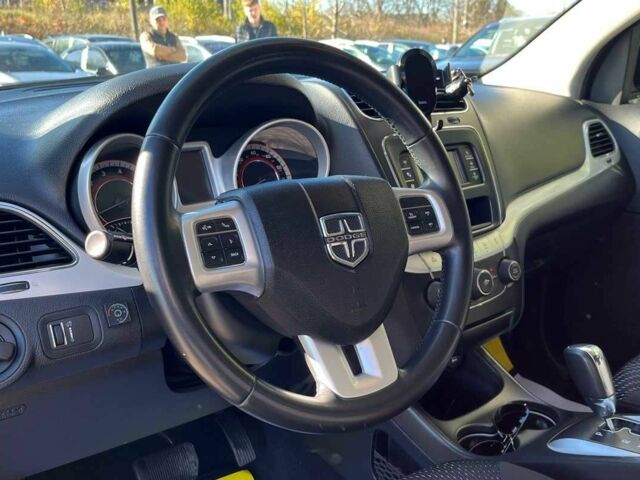 Серый Додж Джорни, объемом двигателя 2.4 л и пробегом 123 тыс. км за 13150 $, фото 10 на Automoto.ua