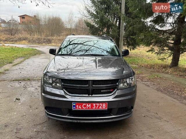 Серый Додж Джорни, объемом двигателя 2.4 л и пробегом 175 тыс. км за 10700 $, фото 3 на Automoto.ua