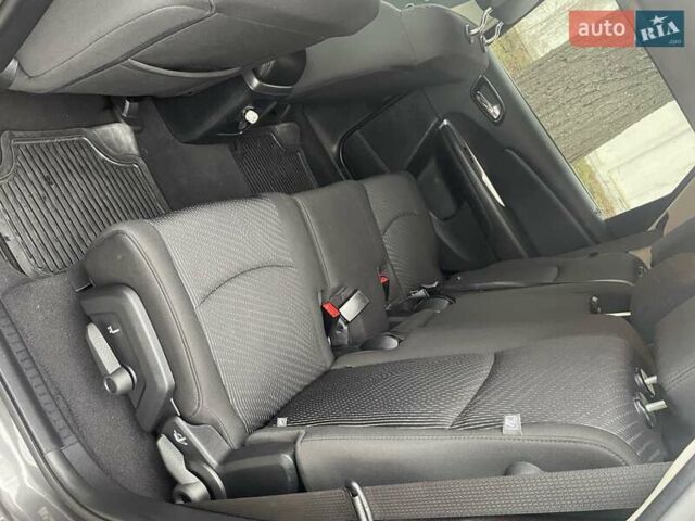 Серый Додж Джорни, объемом двигателя 2.36 л и пробегом 105 тыс. км за 12999 $, фото 15 на Automoto.ua