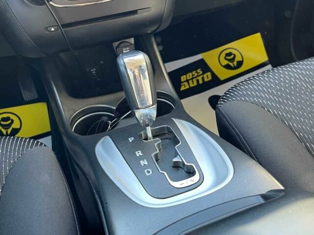 Серый Додж Джорни, объемом двигателя 2.4 л и пробегом 123 тыс. км за 13150 $, фото 13 на Automoto.ua