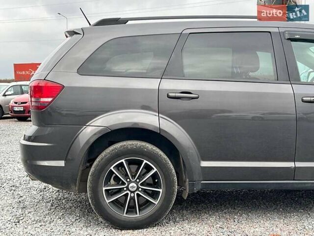 Сірий Додж Джорні, об'ємом двигуна 2.4 л та пробігом 58 тис. км за 13390 $, фото 9 на Automoto.ua