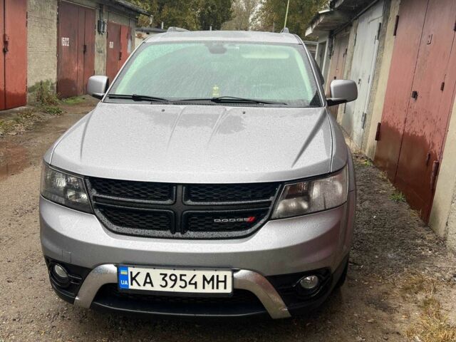 Серый Додж Джорни, объемом двигателя 3.6 л и пробегом 169 тыс. км за 13500 $, фото 2 на Automoto.ua