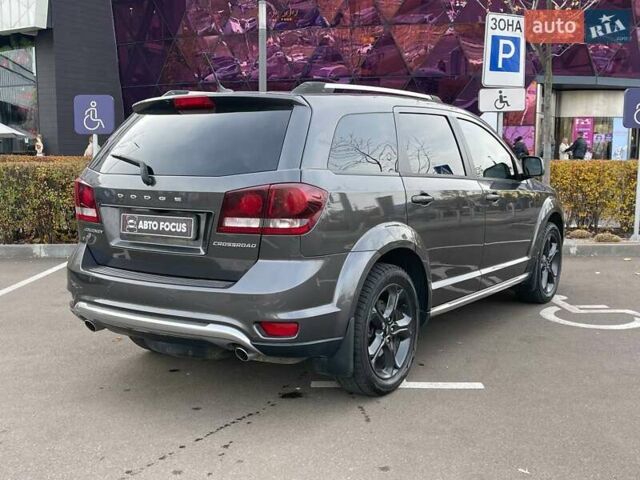 Серый Додж Джорни, объемом двигателя 3.61 л и пробегом 98 тыс. км за 17990 $, фото 7 на Automoto.ua