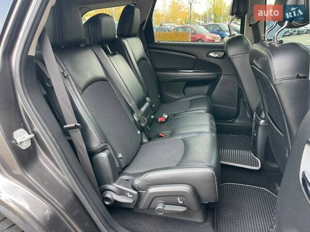 Серый Додж Джорни, объемом двигателя 3.61 л и пробегом 98 тыс. км за 17990 $, фото 10 на Automoto.ua