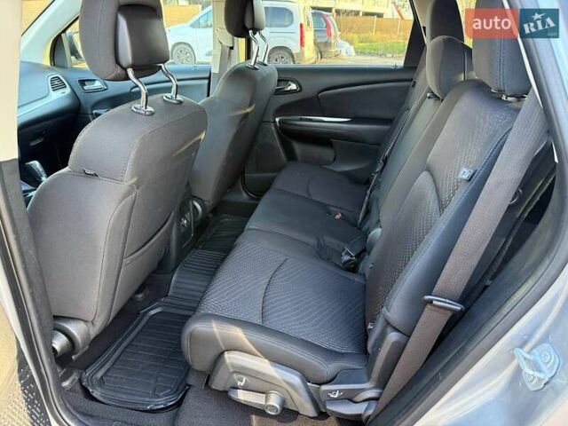 Серый Додж Джорни, объемом двигателя 2.36 л и пробегом 108 тыс. км за 12799 $, фото 27 на Automoto.ua