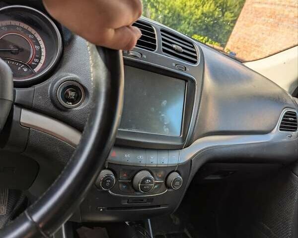 Серый Додж Джорни, объемом двигателя 3.6 л и пробегом 218 тыс. км за 10900 $, фото 2 на Automoto.ua