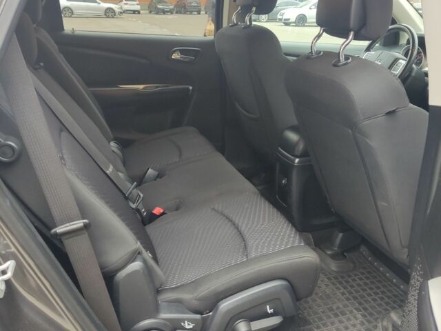 Сірий Додж Джорні, об'ємом двигуна 2.4 л та пробігом 142 тис. км за 13300 $, фото 12 на Automoto.ua