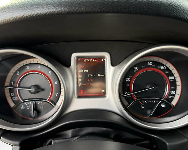 Сірий Додж Джорні, об'ємом двигуна 2.36 л та пробігом 137 тис. км за 14000 $, фото 15 на Automoto.ua