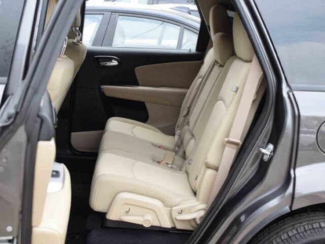 Сірий Додж Джорні, об'ємом двигуна 2.4 л та пробігом 33 тис. км за 11500 $, фото 7 на Automoto.ua