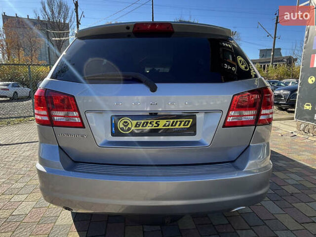 Серый Додж Джорни, объемом двигателя 2.36 л и пробегом 123 тыс. км за 13150 $, фото 5 на Automoto.ua