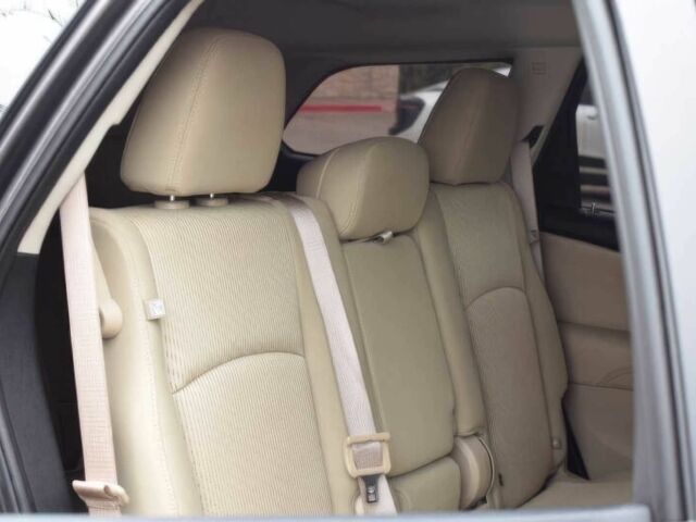 Сірий Додж Джорні, об'ємом двигуна 2.4 л та пробігом 33 тис. км за 11500 $, фото 8 на Automoto.ua