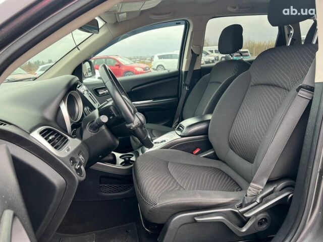 Серый Додж Джорни, объемом двигателя 2.4 л и пробегом 58 тыс. км за 13490 $, фото 17 на Automoto.ua