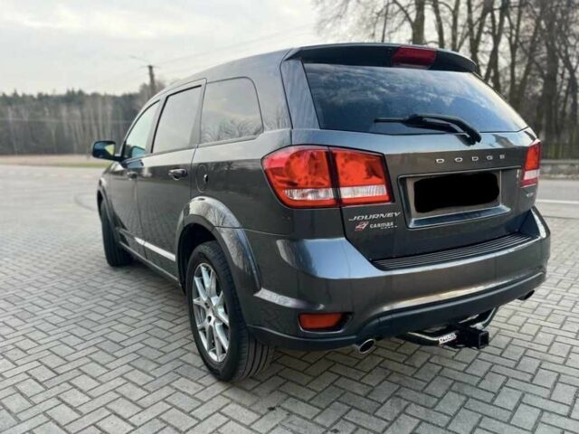 Серый Додж Джорни, объемом двигателя 2.4 л и пробегом 72 тыс. км за 11500 $, фото 3 на Automoto.ua